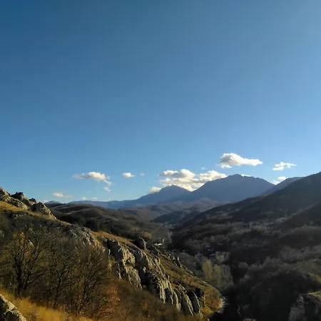 Dom Sa Pogledom Jela Chata Jelasnica (Niska Banja)