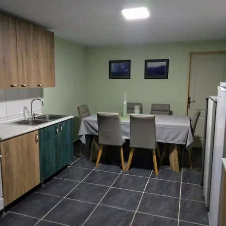 Dom Sa Pogledom Jela * Jelasnica (Niska Banja)